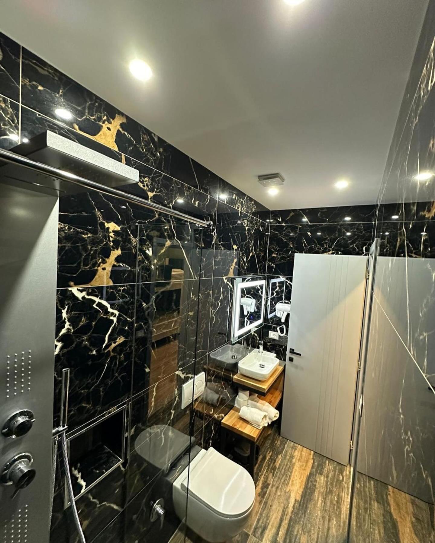 Hotel Europa Krujë מראה חיצוני תמונה