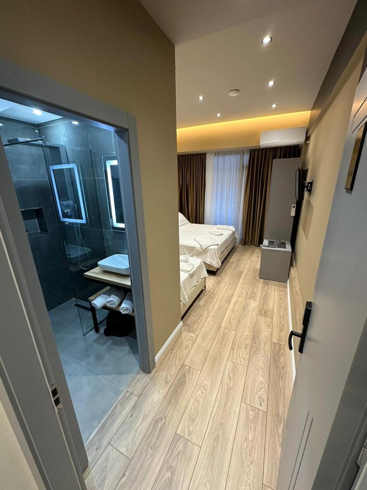 Hotel Europa Krujë מראה חיצוני תמונה