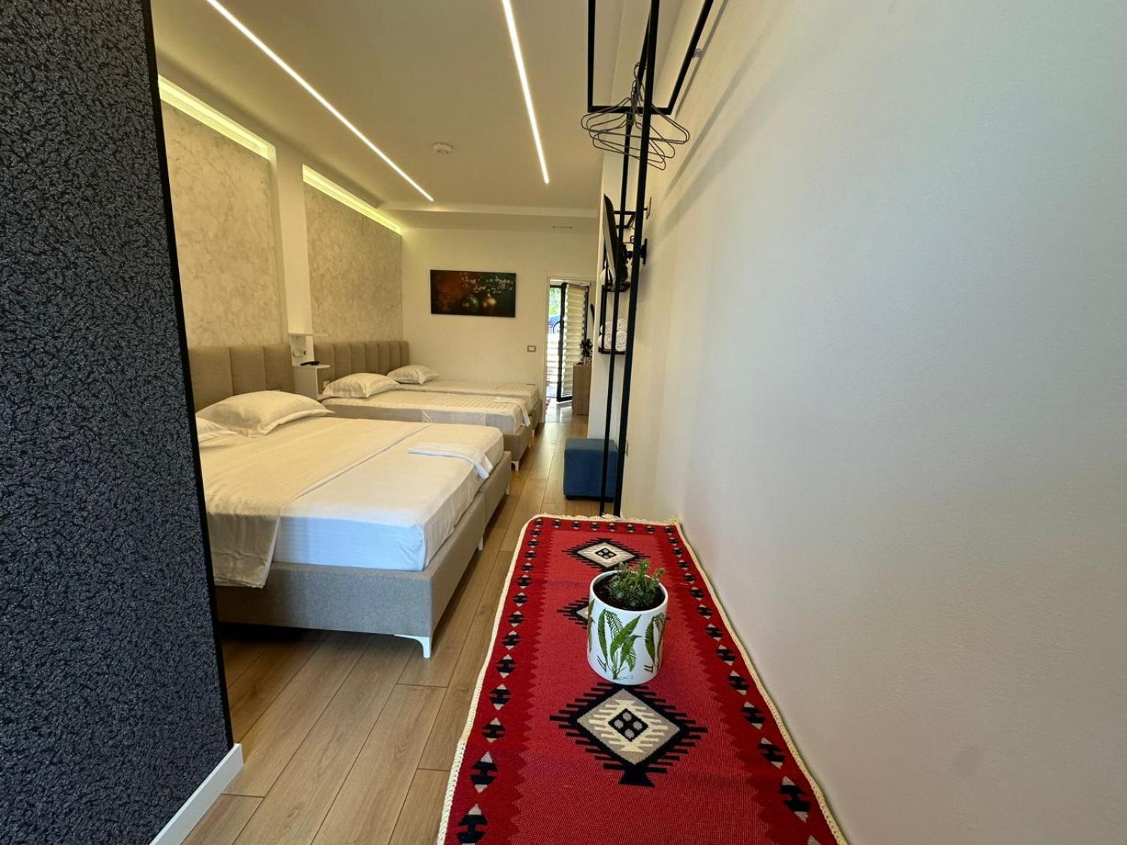 Hotel Europa Krujë מראה חיצוני תמונה